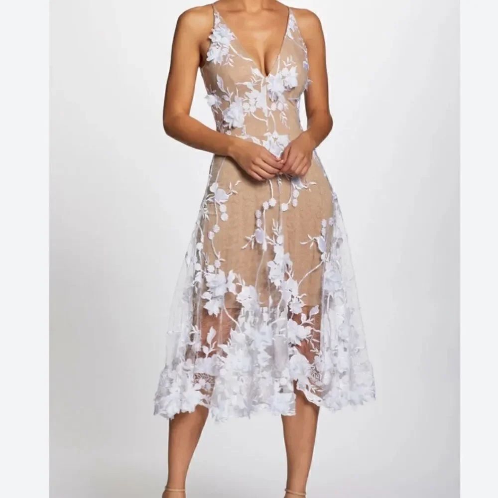 Dress The Population Audrey Spaghetti Strap Midi A-line 3D Floral Dress-J19